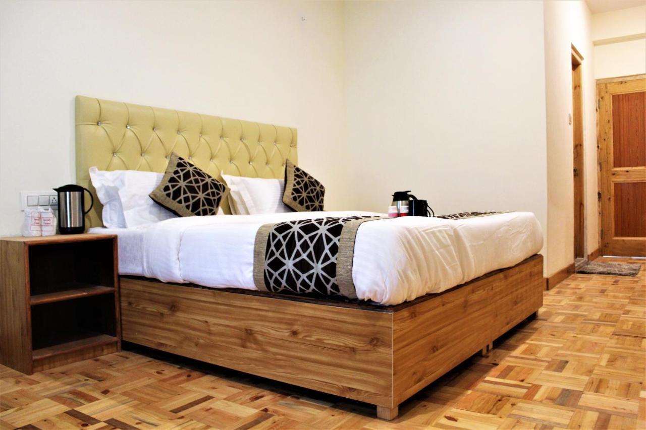 Nirvana Hills With Balcony And Open Terrace Hotel Manali (Himachal Pradesh)