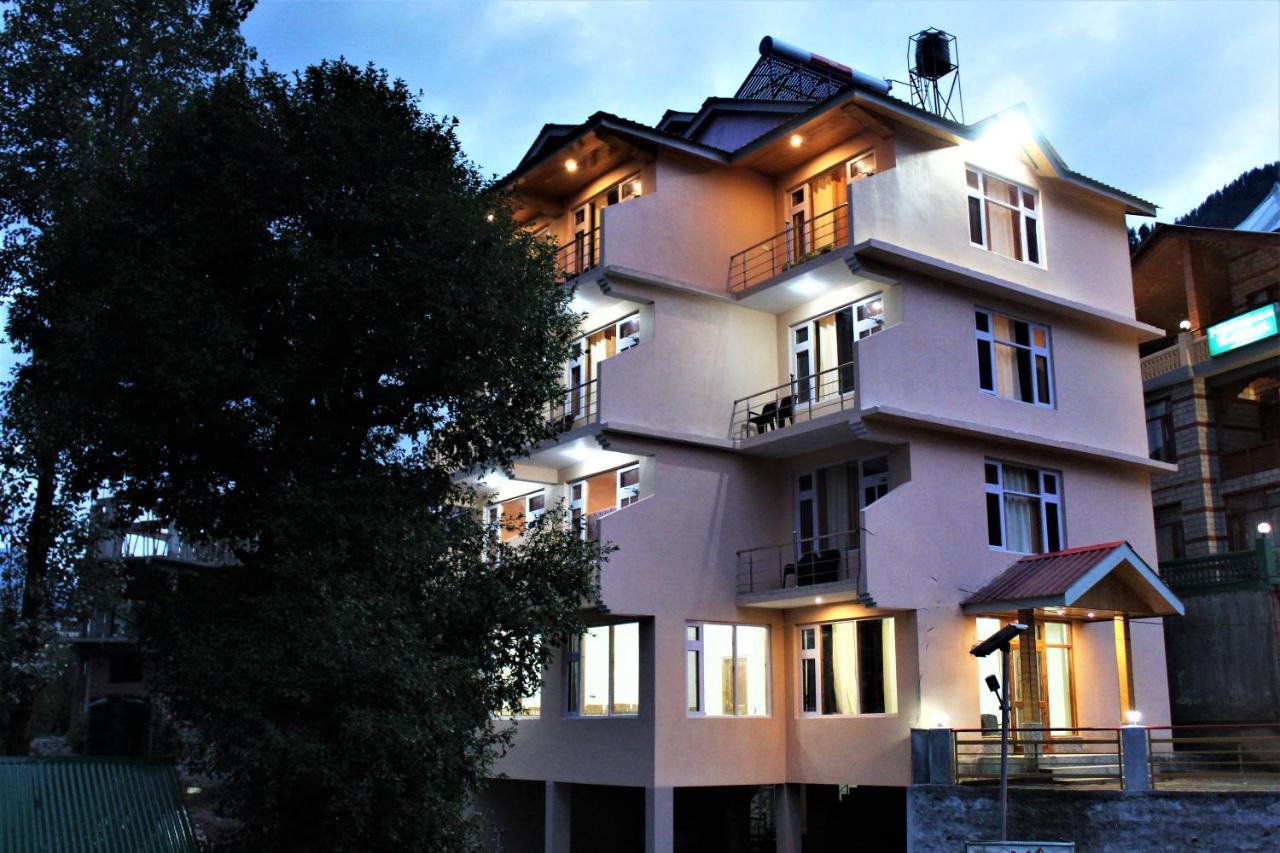 Nirvana Hills With Balcony And Open Terrace